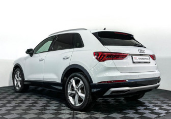 Подержанный автомобиль Audi Q3 2019 года (7 фото)