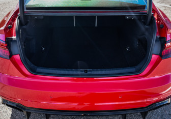 Подержанный автомобиль Audi A5 Coupe 2017 года (24 фото)