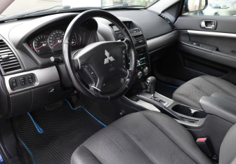 Подержанный автомобиль Mitsubishi Galant Sedan 2008 года (15 фото)