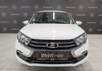 Подержанный автомобиль LADA (ВАЗ) Granta Sedan 2023 года (2 фото)