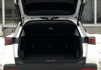 Подержанный автомобиль Omoda C5 2022 года (10 фото)