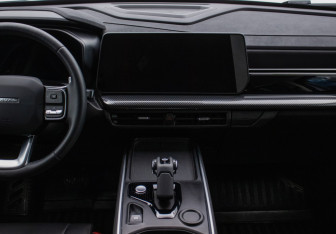 Подержанный автомобиль Haval H3 2025 года (14 фото)