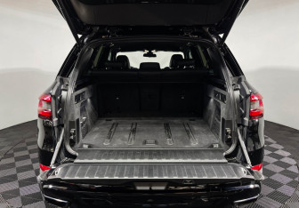 Подержанный автомобиль BMW X5 2020 года (9 фото)