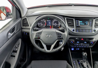 Подержанный автомобиль Hyundai Tucson 2016 года (21 фото)