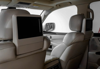 Подержанный автомобиль Lexus LX 2014 года (27 фото)