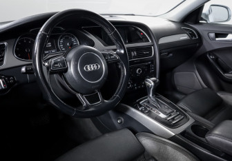 Подержанный автомобиль Audi A4 Sedan 2013 года (14 фото)