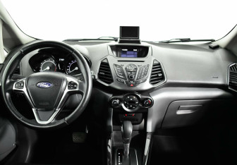 Подержанный автомобиль Ford EcoSport 2015 года (6 фото)