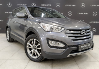 Подержанный автомобиль Hyundai Santa Fe 2014 года (3 фото)