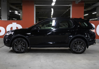 Подержанный автомобиль Land Rover Discovery Sport 2018 года (8 фото)