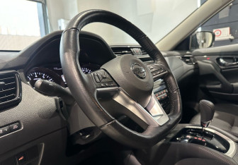 Подержанный автомобиль Nissan X-Trail 2020 года (11 фото)