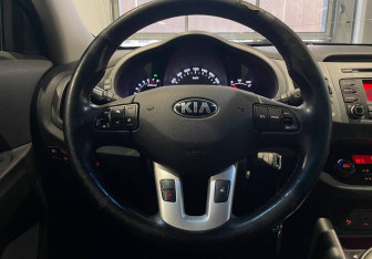 Подержанный автомобиль Kia Sportage 2015 года (14 фото)