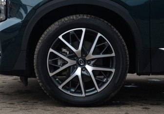 Подержанный автомобиль GAC GS8 2024 года (23 фото)