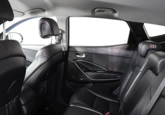 Подержанный автомобиль Hyundai Santa Fe 2016 года (11 фото)