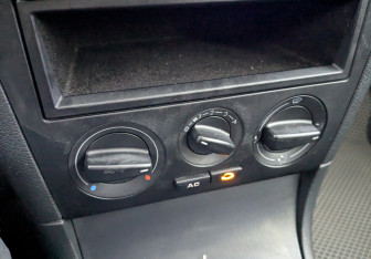 Подержанный автомобиль Skoda Octavia Liftback 2010 года (26 фото)