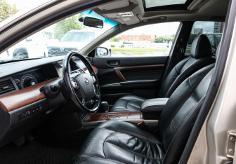 Подержанный автомобиль Nissan Teana 2006 года (15 фото)