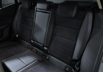 Подержанный автомобиль BMW X2 2024 года (18 фото)