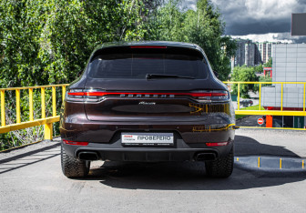 Подержанный автомобиль Porsche Macan 2019 года (5 фото)