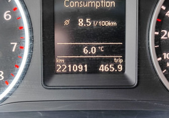 Подержанный автомобиль Volkswagen Tiguan 2010 года (17 фото)