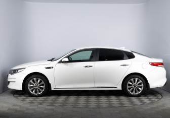Подержанный автомобиль Kia Optima Sedan 2016 года (8 фото)