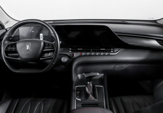 Подержанный автомобиль FAW Bestune T55 2023 года (12 фото)