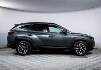 Подержанный автомобиль Hyundai Tucson 2021 года (4 фото)