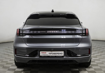 Подержанный автомобиль Zeekr 001 2023 года (6 фото)