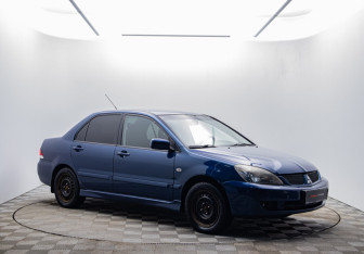 Подержанный автомобиль Mitsubishi Lancer Sedan 2006 года (3 фото)
