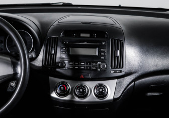 Подержанный автомобиль Hyundai Elantra Sedan 2010 года (13 фото)