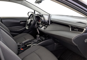 Подержанный автомобиль Toyota Corolla Sedan 2021 года (13 фото)