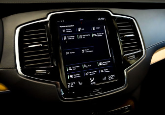 Подержанный автомобиль Volvo XC90 2021 года (29 фото)