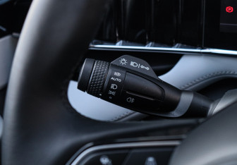 Подержанный автомобиль Geely Atlas 2023 года (29 фото)