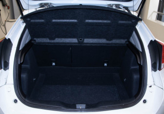 Подержанный автомобиль Honda Civic Hatchback 2013 года (29 фото)