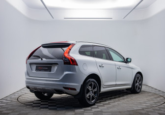 Подержанный автомобиль Volvo XC60 2013 года (5 фото)