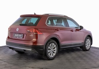 Подержанный автомобиль Volkswagen Tiguan 2017 года (5 фото)