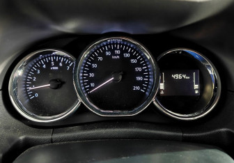 Подержанный автомобиль Nissan Terrano 2022 года (13 фото)