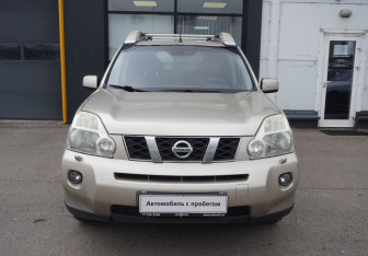 Подержанный автомобиль Nissan X-Trail 2008 года (2 фото)