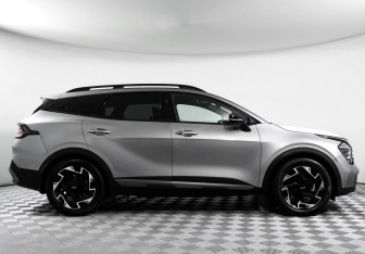 Подержанный автомобиль Kia Sportage 2023 года (4 фото)