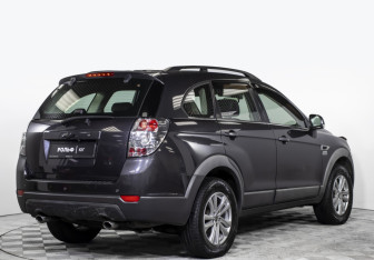 Подержанный автомобиль Chevrolet Captiva 2012 года (5 фото)