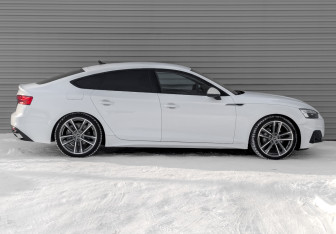 Подержанный автомобиль Audi A5 Liftback 2024 года (4 фото)