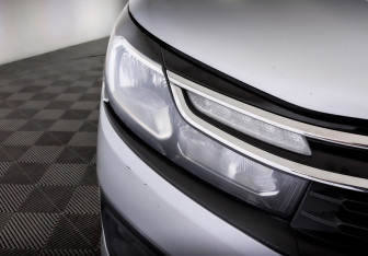 Подержанный автомобиль Citroen C4 Sedan 2020 года (17 фото)