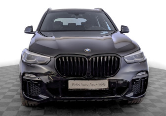 Подержанный автомобиль BMW X5 2018 года (2 фото)