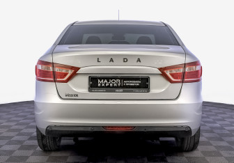 Подержанный автомобиль LADA (ВАЗ) Vesta Sedan 2018 года (6 фото)