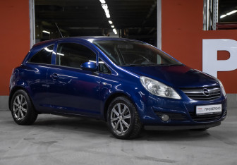 Подержанный автомобиль Opel Corsa 2008 года (3 фото)