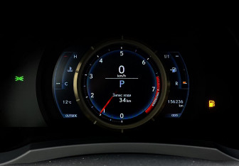 Подержанный автомобиль Lexus IS Sedan 2013 года (24 фото)