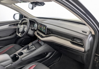 Подержанный автомобиль Haval F7 2022 года (11 фото)