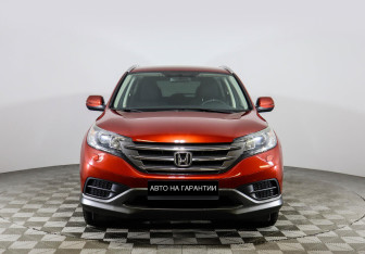 Подержанный автомобиль Honda CR-V 2014 года (2 фото)