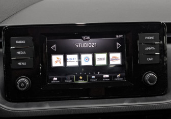 Подержанный автомобиль Skoda Rapid Liftback 2022 года (24 фото)
