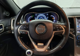 Подержанный автомобиль Jeep Grand Cherokee 2014 года (15 фото)
