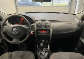 Подержанный автомобиль Nissan Almera Sedan 2016 года (14 фото)