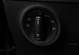 Подержанный автомобиль Skoda Karoq 2020 года (15 фото)